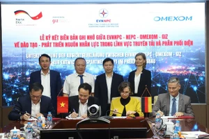 Toàn cảnh lễ ký kết Biên bản ghi nhớ hợp tác (MOU).