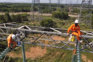 Bảo đảm lưới điện vận hành an toàn, ổn định. 