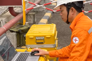 Thí nghiệm máy biến áp tại trạm.