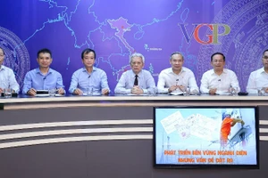 Toàn cảnh Tọa đàm “Phát triển bền vững ngành điện - những vấn đề đặt ra”. (Ảnh VGP)