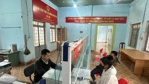 Nhiều xã miền núi Quảng Ngãi đang thiếu hụt công chức, viên chức chuyên môn.