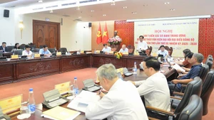 Toàn cảnh hội nghị xin ý kiến các cơ quan Trung ương góp ý dự thảo Văn kiện Đại hội đại biểu Đảng bộ thành phố Cần Thơ lần thứ XV, nhiệm kỳ 2025-2030.