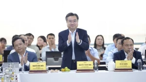 Đồng chí Nguyễn Thanh Nghị, Phó Bí thư Thường trực Thành ủy Thành phố Hồ Chí Minh dự tọa đàm.
