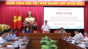Thường trực Tỉnh ủy Đắk Lắk làm việc với Ban Tuyên giáo và Dân vận Tỉnh ủy.