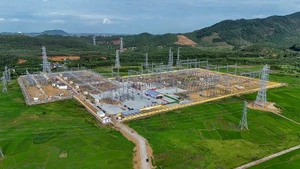 Toàn cảnh Trạm biến áp 500kV Vĩnh Yên.
