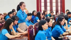 Đoàn viên, người lao động Gia Lai góp ý Luật Công đoàn (sửa đổi). (Ảnh: Báo Nhân Dân)