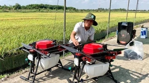 Máy bay không người lái HLD-18 được Viện Nghiên cứu ứng dụng công nghệ cao Hòa Lạc (HIRA) nghiên cứu chế tạo. (Ảnh: Viện Nghiên cứu ứng dụng công nghệ cao Hòa Lạc)