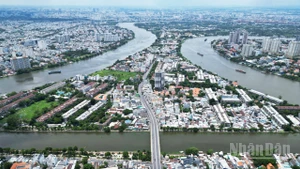 Bán đảo Bình Quới-Thanh Đa được bao quanh bởi sông Sài Gòn, nằm gần các tuyến giao thông huyết mạch của khu vực phía nam. Khu vực được kỳ vọng trở thành một khu đô thị sinh thái kiểu mẫu của Thành phố Hồ Chí Minh.