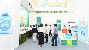 Thương hiệu nhỏ mắt Eskar góp mặt tại triển lãm 80 năm thành tựu đất nước