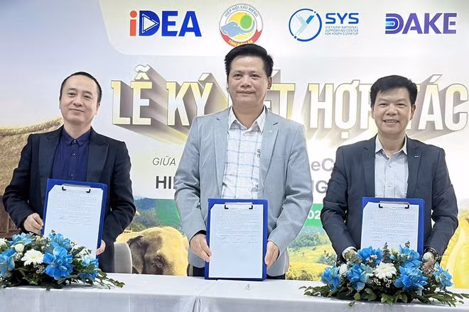 SYS Việt Nam, eComDX và Hiệp hội Sầu riêng Đắk Lắk ký kết thỏa thuận hợp tác chiến lược: Mở “cao tốc số” cho ngành sầu riêng Tây Nguyên.