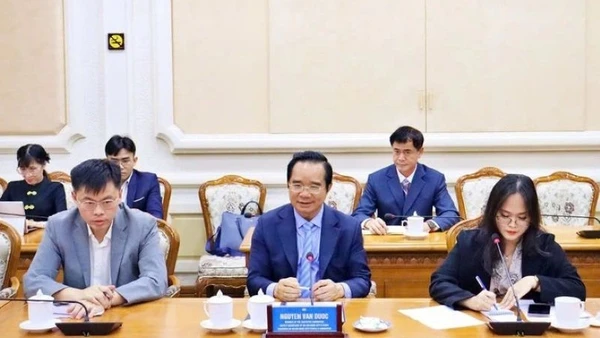 Chủ tịch Ủy ban nhân dân Thành phố Hồ Chí Minh Nguyễn Văn Được tiếp và làm việc với Tổng Giám đốc TikTok Khu vực Đông Nam Á Chanida Klyphun.