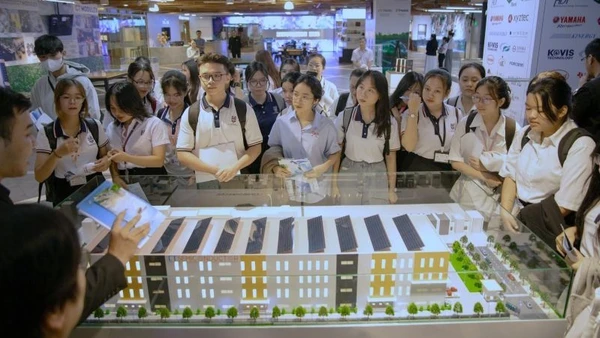 Aerial Robot-Cánh tay robot gắn vào UAV được tạo ra từ tổ hợp công nghệ Robotics và UAV.