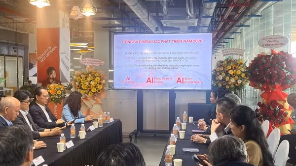 Đại diện Arobid công bố kế hoạch vận hành 120 hội chợ, triển lãm trực tuyến trong năm 2026.