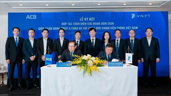 Lãnh đạo ACB và VNPT thực hiện nghi thức ký kết thỏa thuận hợp tác toàn diện giai đoạn 2026-2030.