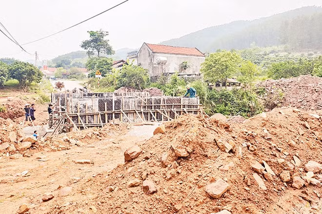 Chuẩn bị cho mùa mưa lũ, nhiều công trình thủy lợi đang được triển khai.