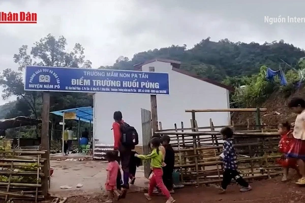 [Video] 14 nhóm học sinh, sinh viên được miễn học phí