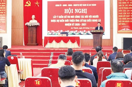 Hội nghị lấy ý kiến cử tri nơi công tác đối với người được dự kiến giới thiệu ứng cử đại biểu Hội đồng nhân dân xã An Thành.