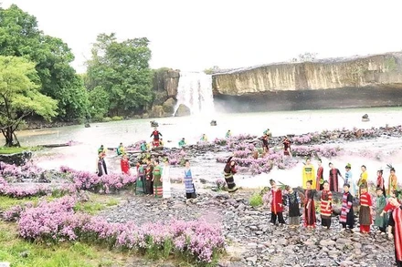 Đắk Lắk kêu gọi thu hút đầu tư phát triển du lịch cảnh quan, sinh thái, môi trường và truyền thống văn hóa.