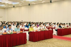 Các đại biểu dự hội nghị.