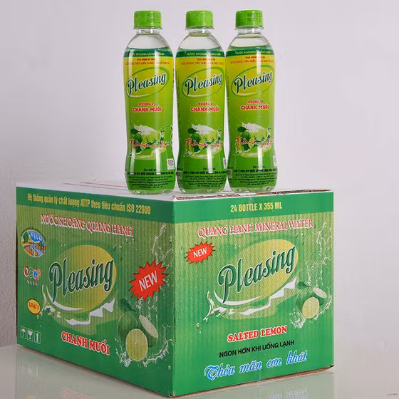 Nước khoáng thiên nhiên Quang Hanh vị chanh muối Pleasing 