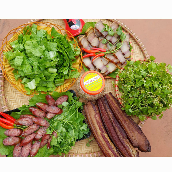 Thịt ba chỉ hun khói Ninh Sớp Lai Châu