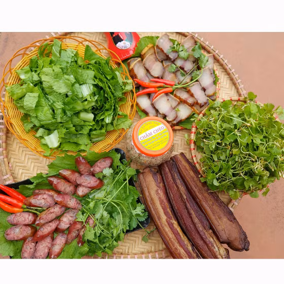 Thịt ba chỉ hun khói Ninh Sớp Lai Châu