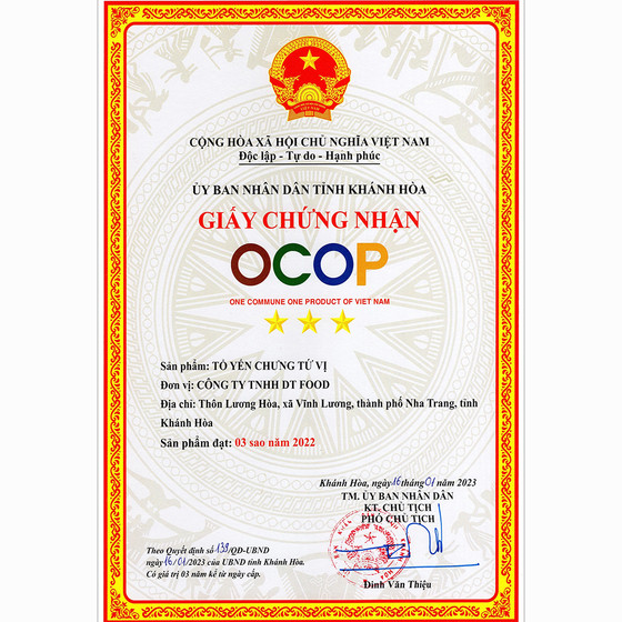 Tổ yến chưng tứ vị