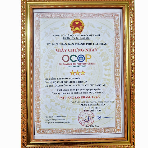 Lạp sườn hun khói Ninh Sớp Lai Châu