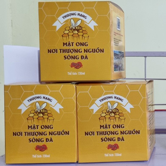 Mật ong nơi thượng nguồn sông Đà 