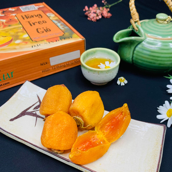 Hồng treo gió Vườn nhà Đà Lạt