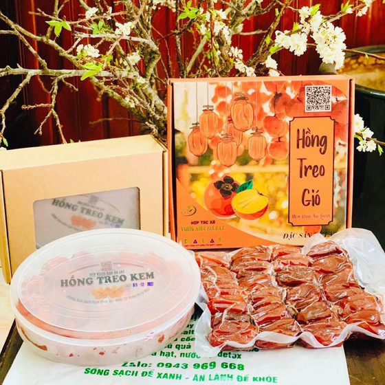 Hồng treo gió Vườn nhà Đà Lạt