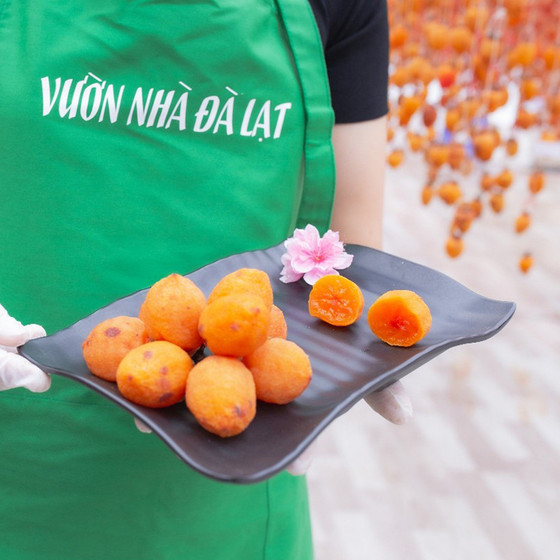 Hồng treo gió Vườn nhà Đà Lạt