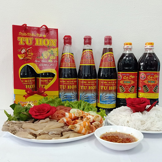 Nước mắm cá cơm thượng hạng Tư Hon