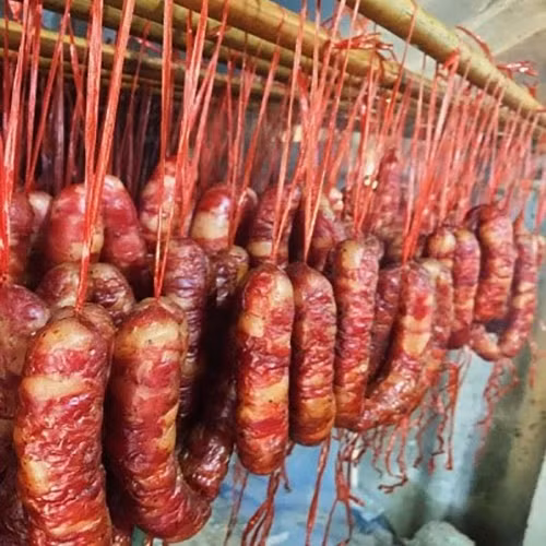 Lạp xưởng lợn đen Tâm Hương