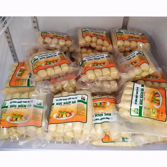 Xúc xích gà Yên Thế