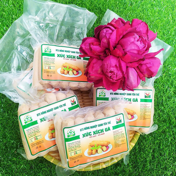 Xúc xích gà Yên Thế