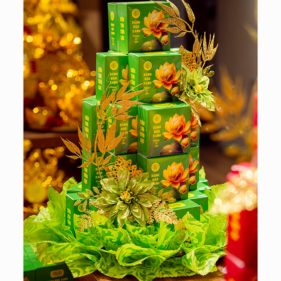 Bánh đậu xanh hương vị cốm Rồng Vàng Hoàng Gia