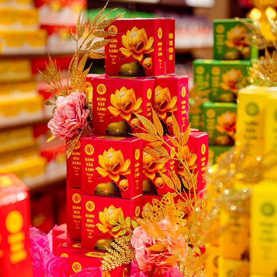 Bánh đậu xanh hương vị sen Rồng Vàng Hoàng Gia