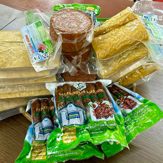 Lạp xưởng lợn Sáng Nhung