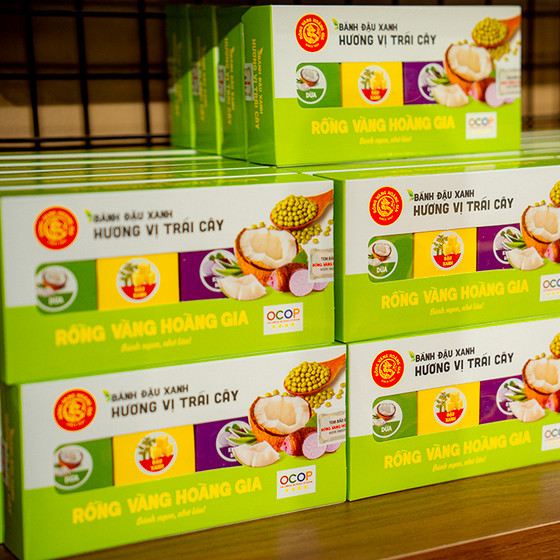 Bánh đậu xanh hương vị trái cây Rồng Vàng Hoàng Gia