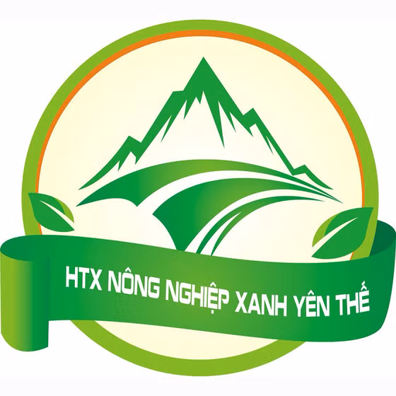 Xúc xích gà Yên Thế