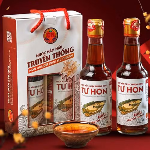 Nước mắm cá cơm thượng hạng Tư Hon