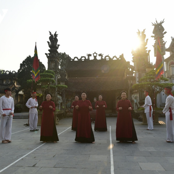 Du lịch cộng đồng Hùng Lô