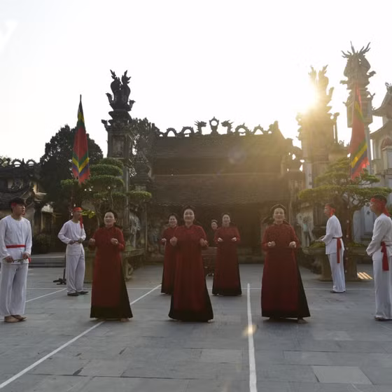 Du lịch cộng đồng Hùng Lô