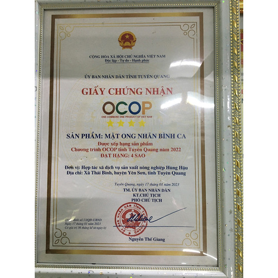 Mật ong nhãn Bình Ca