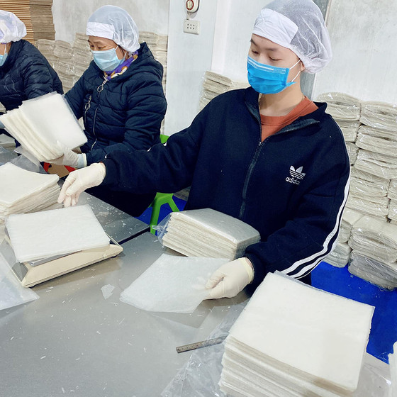 Bánh tráng phim Hạnh Tính