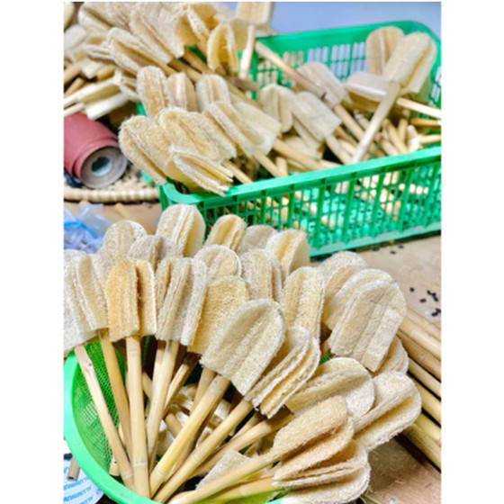 Cây rửa ly bốn cánh