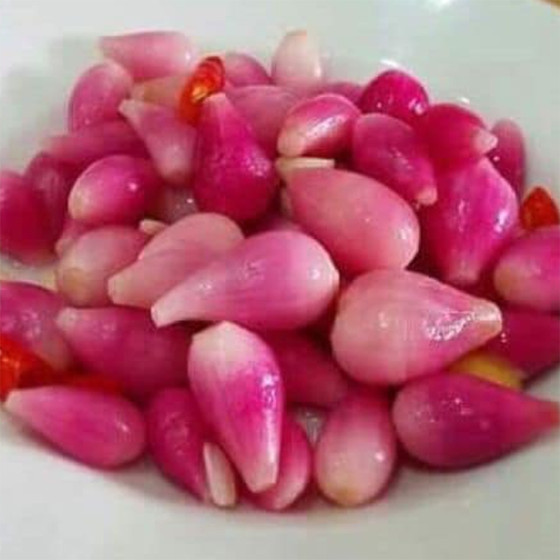 Hành tím muối chua bà Mai