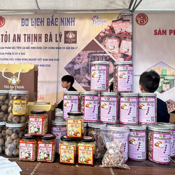 Hành cắt lát sấy khô bà Lý