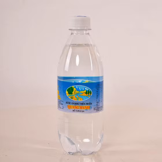 Nước khoáng thiên nhiên Quang Hanh